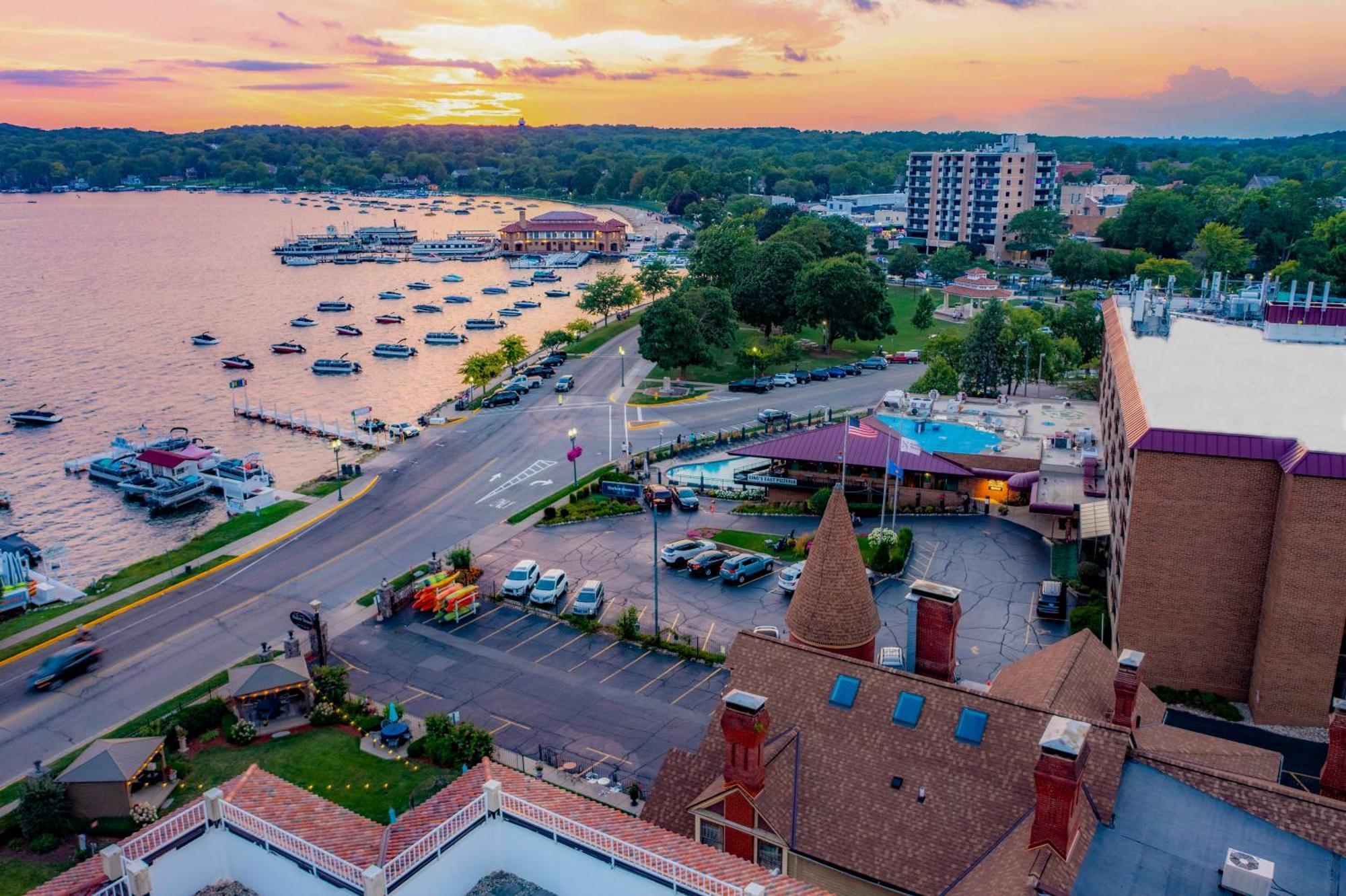 Harbor Shores On Lake Geneva Exterior foto